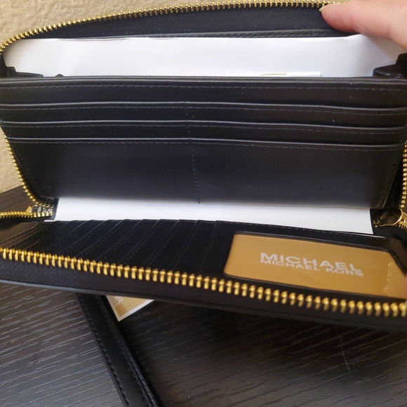 Michael kors Jet Set Travel Large Jacquard Continental Wallet - Picture 8 of 12